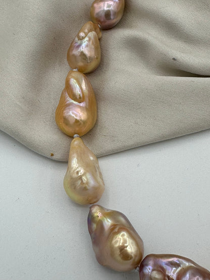 Baroque Pearl 008