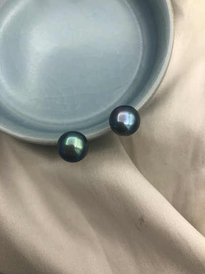 Pearl Stud 007
