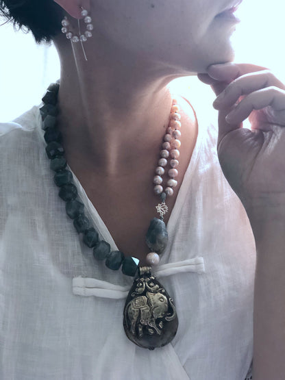 The Pearl 011