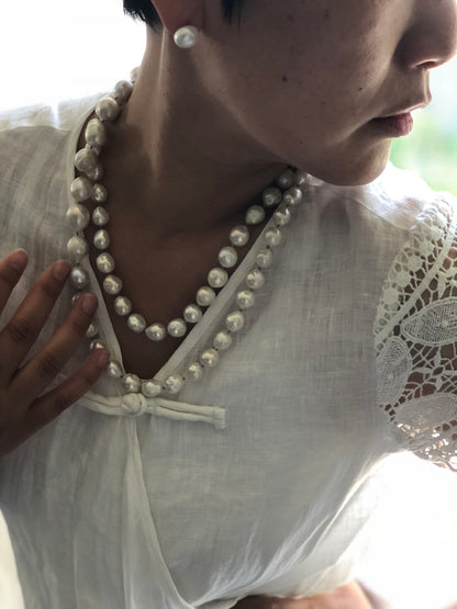 Pearl Stud 004