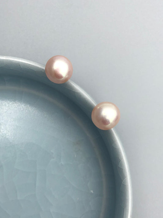 Pearl Stud 002