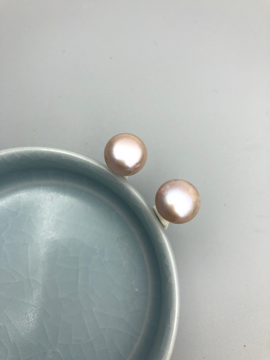Pearl Stud 003